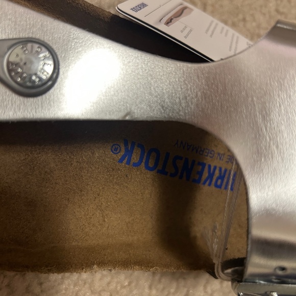 Birkenstock Gizeh Thong Sandals Leather Silver Metallic Size 39 Regular Width - Picture 8 of 9